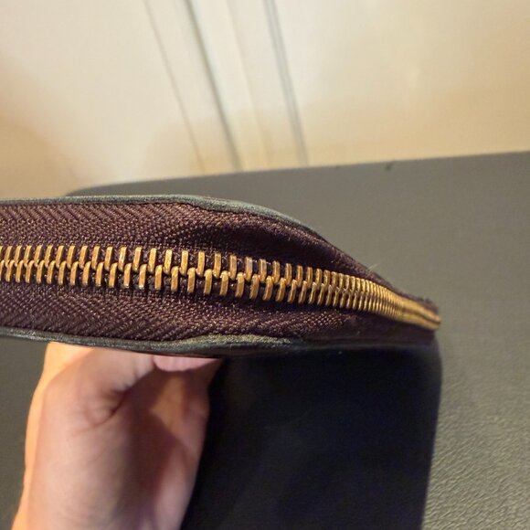 Louis Vuitton Amarante Monogram Vernis Zippy Wallet - Picture 10 of 16